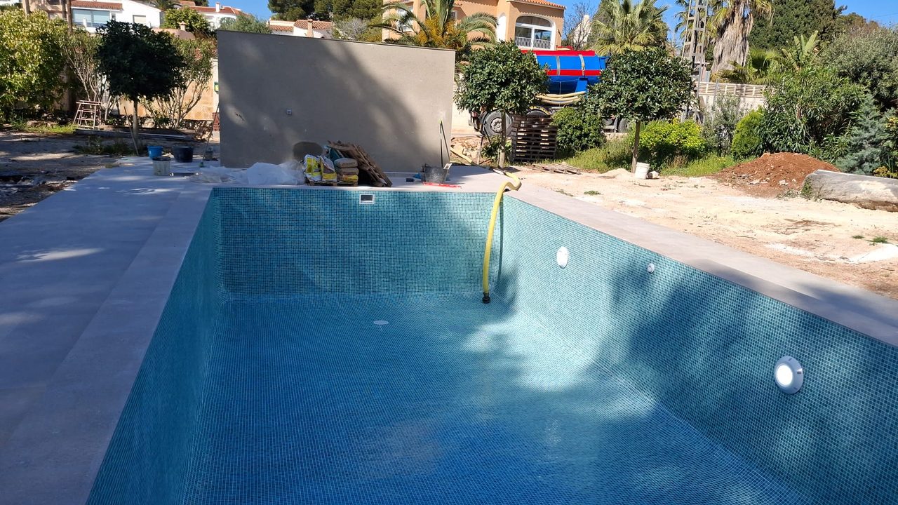 Infinity pool with a view built in the Marina Alta